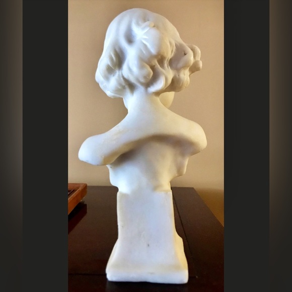 19th Century Antique Hand Carved Alum Young Girl Female Bust Statue Sculpture - Picture 6 of 10